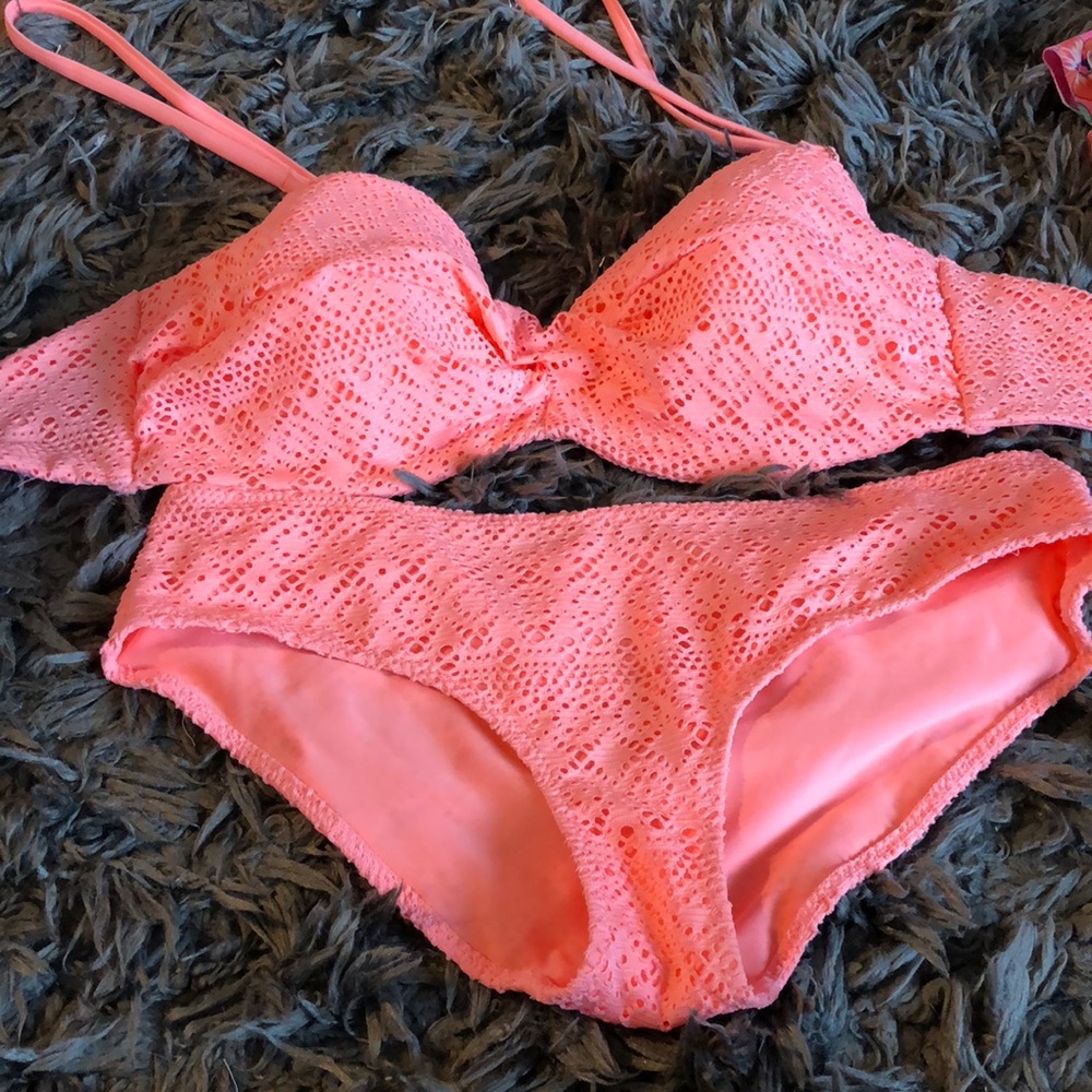 Bathing suit